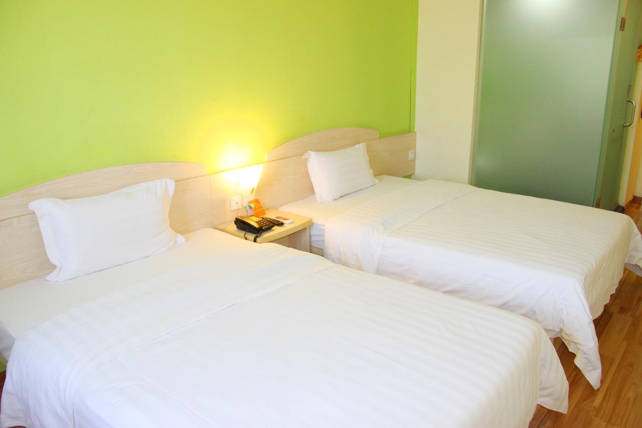 7Days Inn Shanghai Pudong New International Expo Centre ภายนอก รูปภาพ